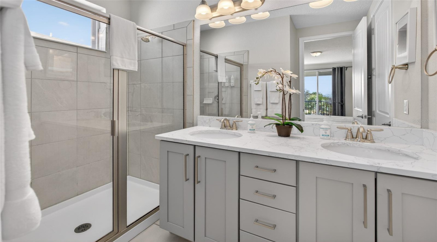 KISSIMMEE, Florida 34747, 11 Bedrooms Bedrooms, ,10 BathroomsBathrooms,Residential,For Sale,FAIRFAX,0,MFRO6380550