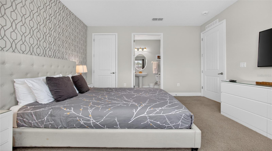 KISSIMMEE, Florida 34747, 11 Bedrooms Bedrooms, ,10 BathroomsBathrooms,Residential,For Sale,FAIRFAX,0,MFRO6380550