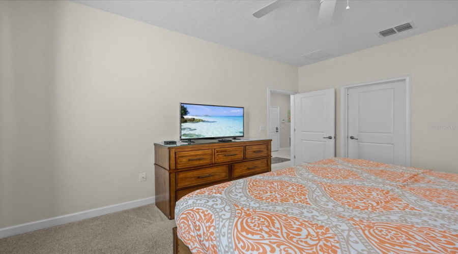 DAVENPORT, Florida 33896, 8 Bedrooms Bedrooms, ,5 BathroomsBathrooms,Residential,For Sale,SCRAMBLE,0,MFRS5142790