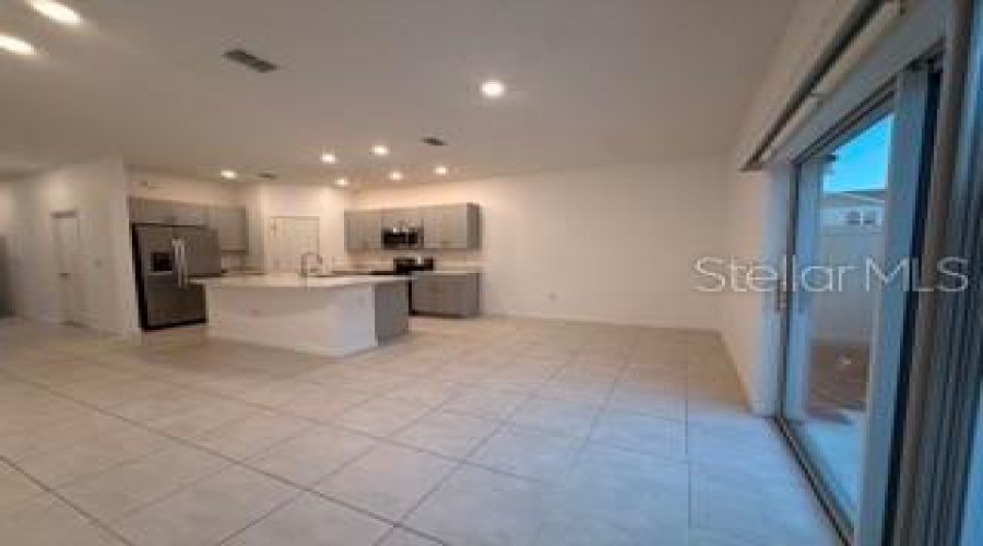 DAVENPORT, Florida 33837, 3 Bedrooms Bedrooms, ,2 BathroomsBathrooms,Residential,For Sale,CANARY,0,MFRS5143457