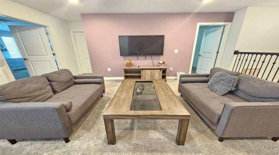 DAVENPORT, Florida 33896, 8 Bedrooms Bedrooms, ,5 BathroomsBathrooms,Residential,For Sale,CHALLENGE,0,MFRO6380775