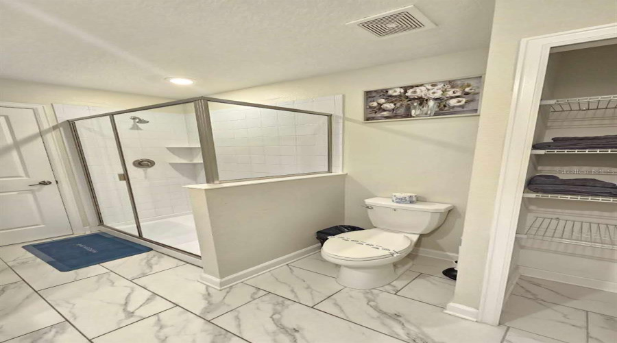 DAVENPORT, Florida 33896, 8 Bedrooms Bedrooms, ,5 BathroomsBathrooms,Residential,For Sale,CHALLENGE,0,MFRO6380775