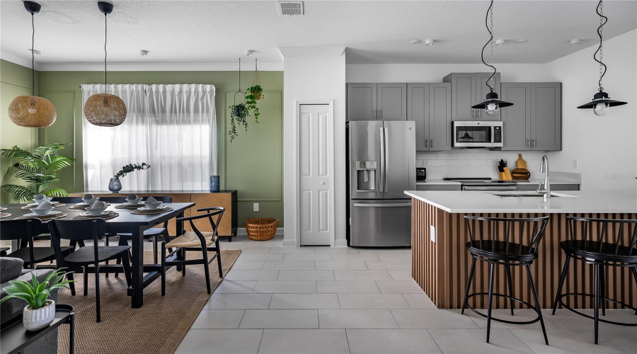 KISSIMMEE, Florida 34746, 5 Bedrooms Bedrooms, ,4 BathroomsBathrooms,Residential,For Sale,SCRAPBOOK,0,MFRTB8474050