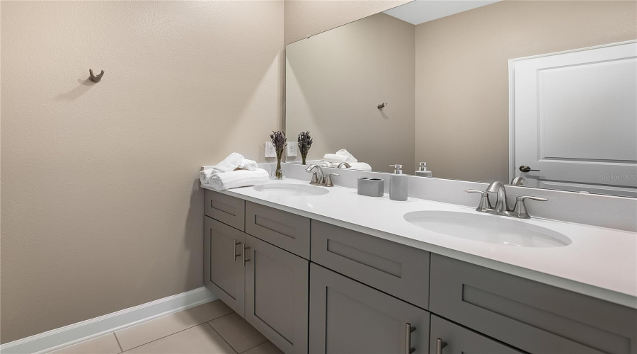 KISSIMMEE, Florida 34746, 5 Bedrooms Bedrooms, ,4 BathroomsBathrooms,Residential,For Sale,SCRAPBOOK,0,MFRTB8474050