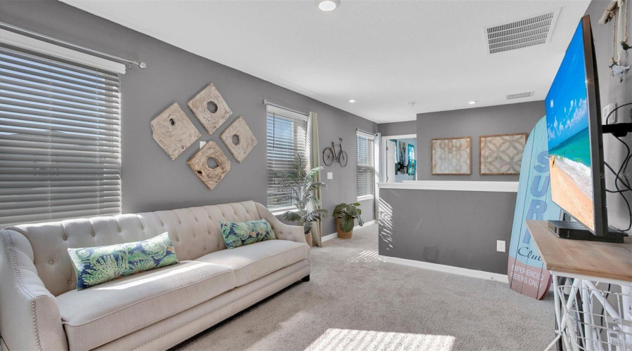 KISSIMMEE, Florida 34747, 5 Bedrooms Bedrooms, ,4 BathroomsBathrooms,Residential,For Sale,COOPER BELL,0,MFRO6380932