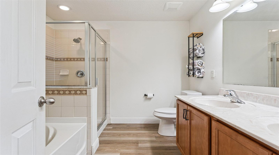 ORLANDO, Florida 32836, 4 Bedrooms Bedrooms, ,2 BathroomsBathrooms,Residential,For Sale,VERRAZANO,0,MFRO6380857