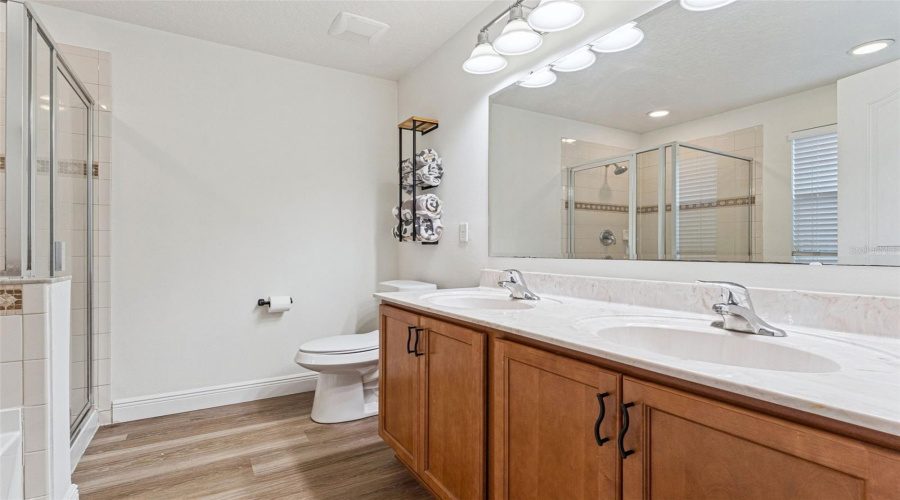 ORLANDO, Florida 32836, 4 Bedrooms Bedrooms, ,2 BathroomsBathrooms,Residential,For Sale,VERRAZANO,0,MFRO6380857