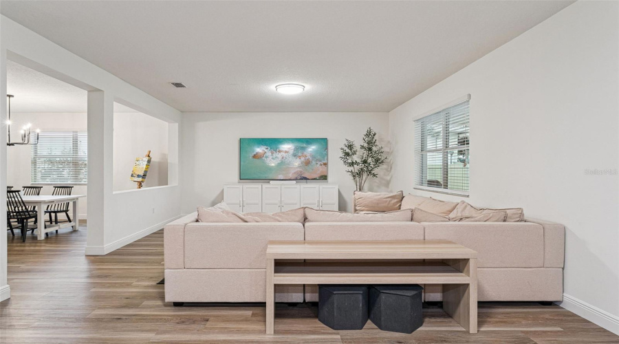 ORLANDO, Florida 32836, 4 Bedrooms Bedrooms, ,2 BathroomsBathrooms,Residential,For Sale,VERRAZANO,0,MFRO6380857