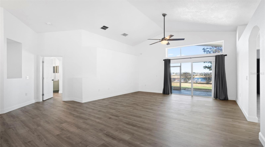 DAVENPORT, Florida 33837, 3 Bedrooms Bedrooms, ,2 BathroomsBathrooms,Residential,For Sale,HEATHER HILL,0,MFRG5107754