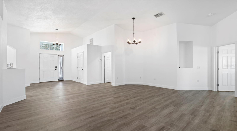 DAVENPORT, Florida 33837, 3 Bedrooms Bedrooms, ,2 BathroomsBathrooms,Residential,For Sale,HEATHER HILL,0,MFRG5107754