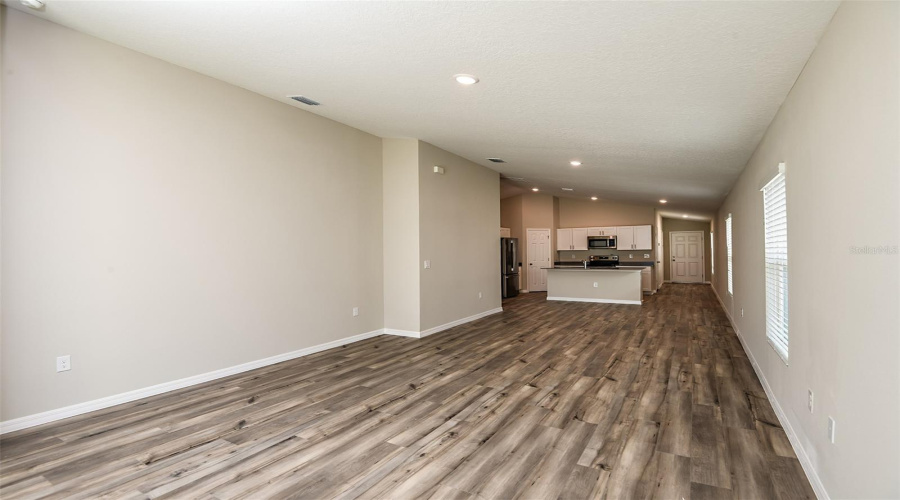 DAVENPORT, Florida 33837, 3 Bedrooms Bedrooms, ,2 BathroomsBathrooms,Residential,For Sale,HIKERS,0,MFRTB8474398