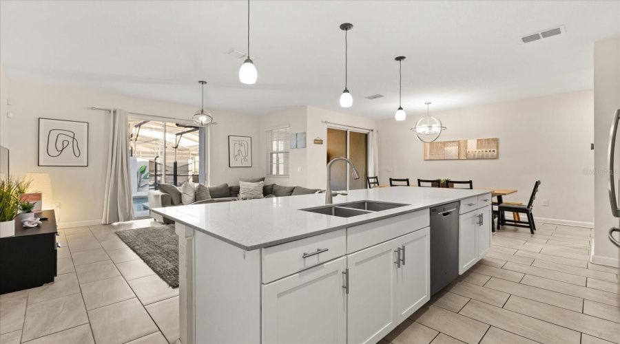 KISSIMMEE, Florida 34746, 4 Bedrooms Bedrooms, ,3 BathroomsBathrooms,Residential,For Sale,DEDICATION,0,MFRO6379029