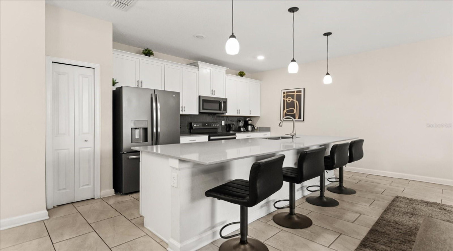 KISSIMMEE, Florida 34746, 4 Bedrooms Bedrooms, ,3 BathroomsBathrooms,Residential,For Sale,DEDICATION,0,MFRO6379029