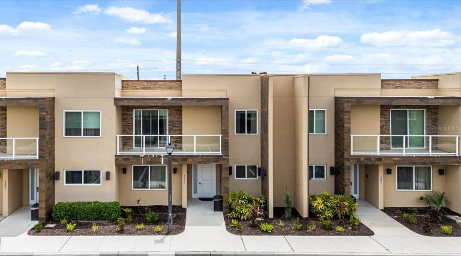 KISSIMMEE, Florida 34747, 4 Bedrooms Bedrooms, ,4 BathroomsBathrooms,Residential,For Sale,BRASILIA,0,MFRO6315047