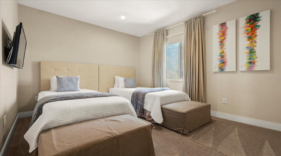 KISSIMMEE, Florida 34747, 4 Bedrooms Bedrooms, ,4 BathroomsBathrooms,Residential,For Sale,BRASILIA,0,MFRO6315047