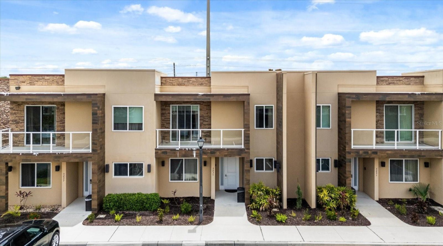 KISSIMMEE, Florida 34747, 4 Bedrooms Bedrooms, ,4 BathroomsBathrooms,Residential,For Sale,BRASILIA,0,MFRO6315047