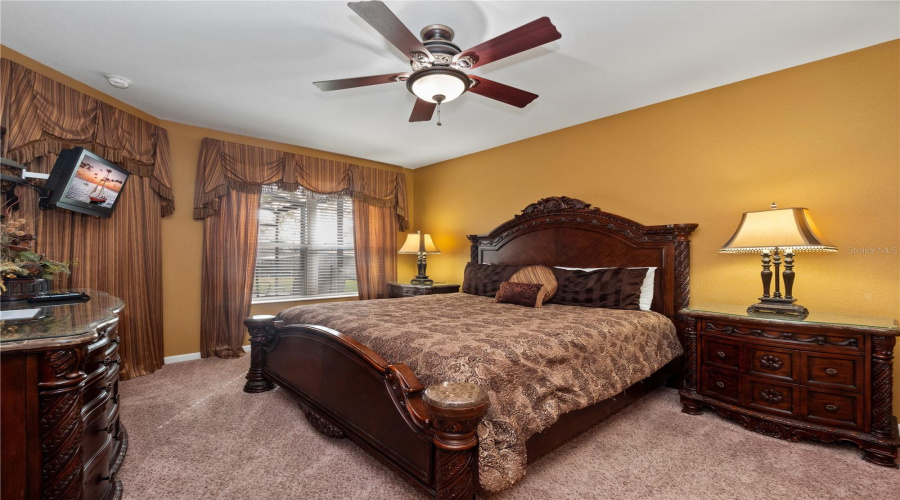 2nd Primary bedroom 1st floor