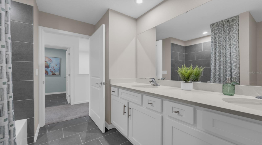 DAVENPORT, Florida 33837, 4 Bedrooms Bedrooms, ,2 BathroomsBathrooms,Residential,For Sale,MEADOW WALK,0,MFRO6381129