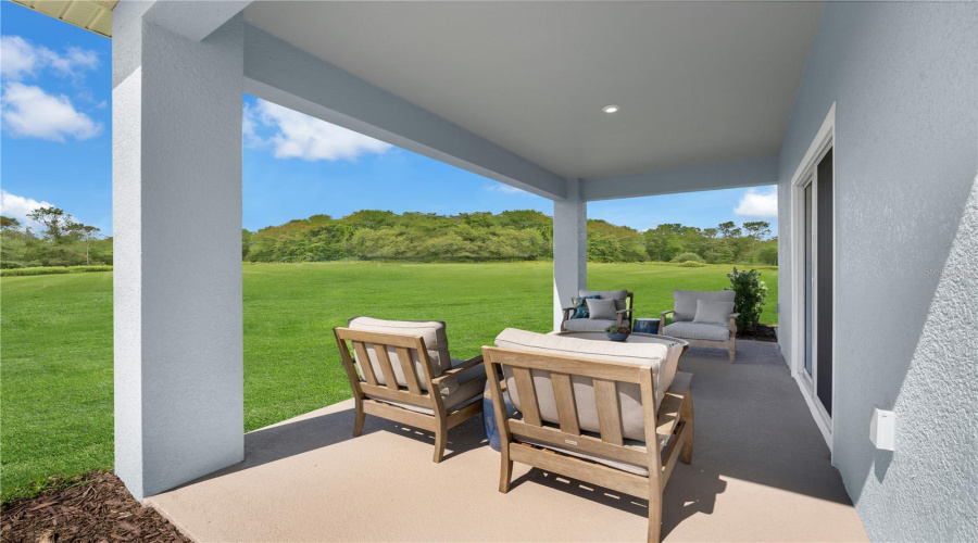 DAVENPORT, Florida 33837, 4 Bedrooms Bedrooms, ,2 BathroomsBathrooms,Residential,For Sale,MEADOW WALK,0,MFRO6381129