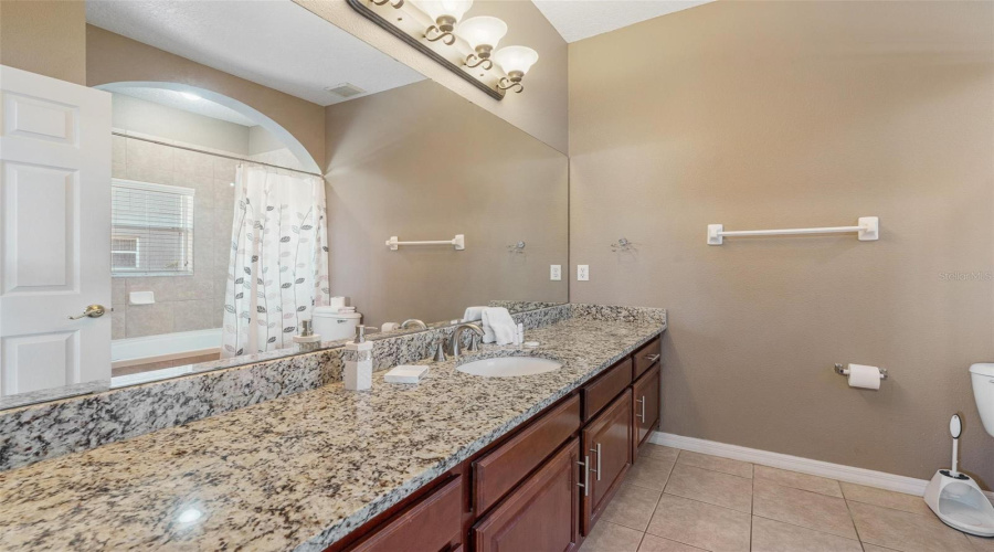 KISSIMMEE, Florida 34747, 7 Bedrooms Bedrooms, ,6 BathroomsBathrooms,Residential,For Sale,ACADIA ESTATES,0,MFRO6381002