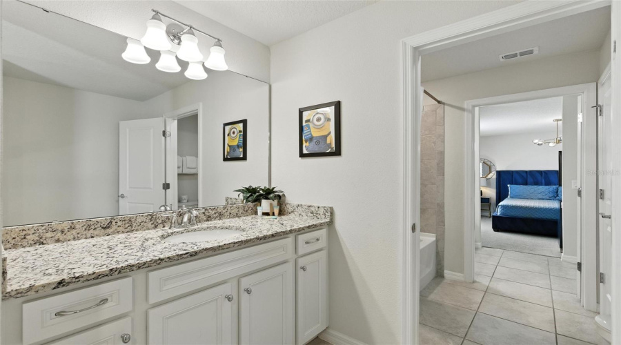 DAVENPORT, Florida 33897, 8 Bedrooms Bedrooms, ,6 BathroomsBathrooms,Residential,For Sale,LANA,0,MFRO6380979