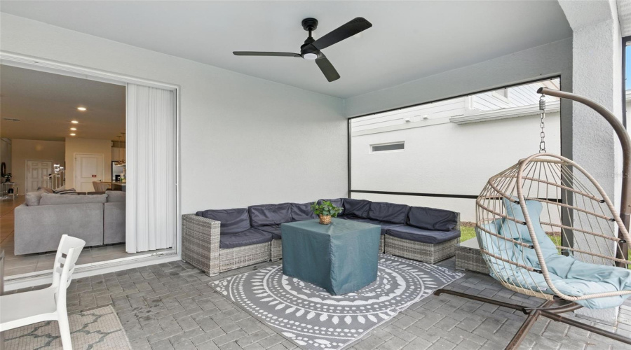 DAVENPORT, Florida 33897, 8 Bedrooms Bedrooms, ,6 BathroomsBathrooms,Residential,For Sale,LANA,0,MFRO6380979