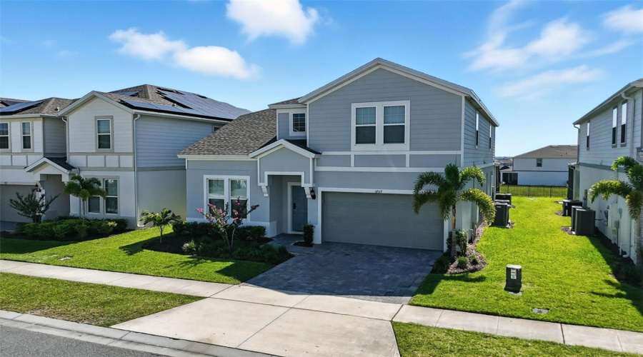 DAVENPORT, Florida 33897, 8 Bedrooms Bedrooms, ,6 BathroomsBathrooms,Residential,For Sale,LANA,0,MFRO6380979