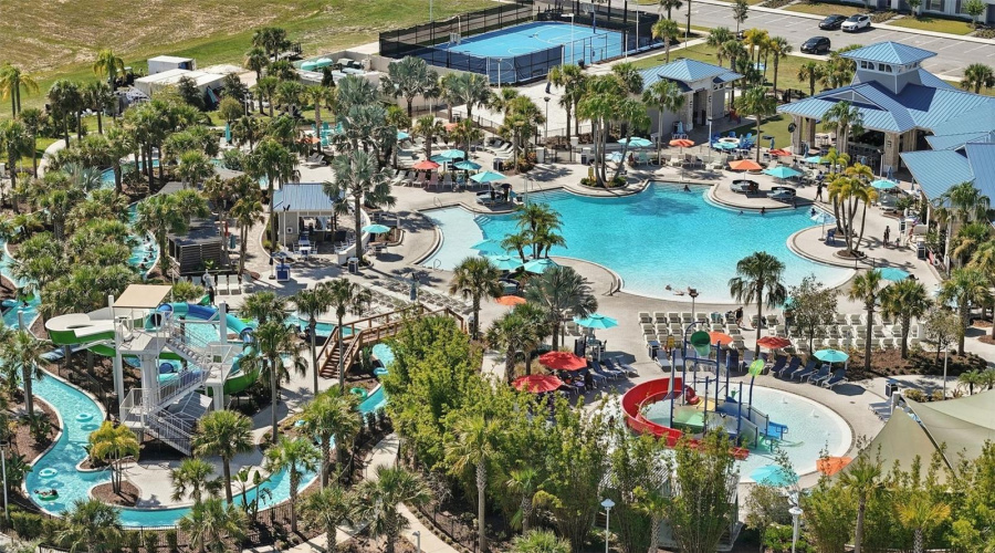 DAVENPORT, Florida 33897, 8 Bedrooms Bedrooms, ,6 BathroomsBathrooms,Residential,For Sale,LANA,0,MFRO6380979