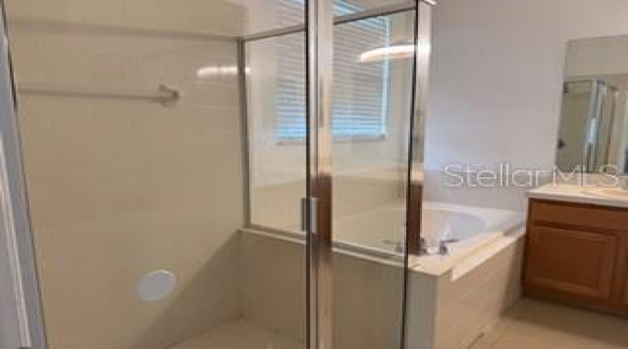 KISSIMMEE, Florida 34746, 3 Bedrooms Bedrooms, ,2 BathroomsBathrooms,Residential,For Sale,EAGLE CLIFF,0,MFRS5140043