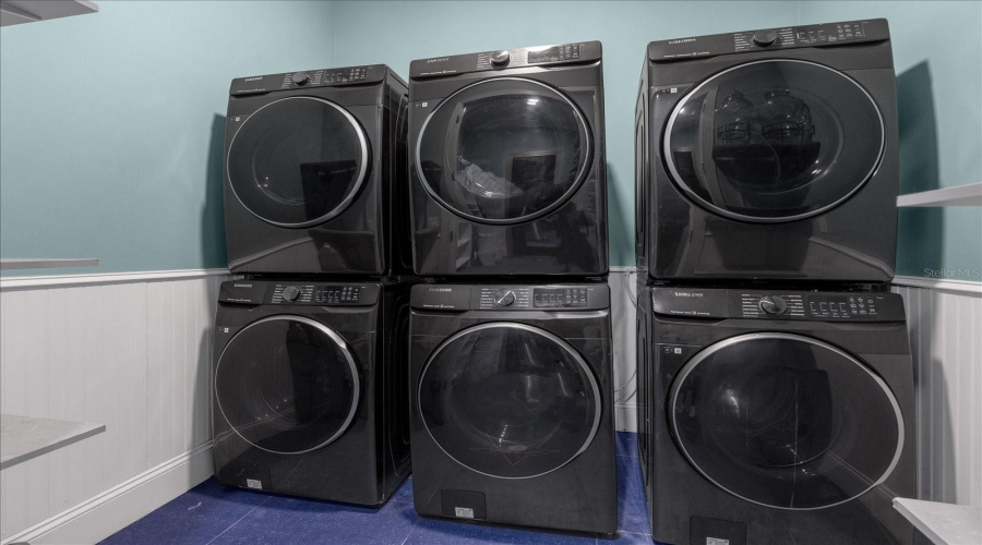 DAVENPORT, Florida 33896, 20 Bedrooms Bedrooms, ,20 BathroomsBathrooms,Residential,For Sale,FANTASY,0,MFRO6381185