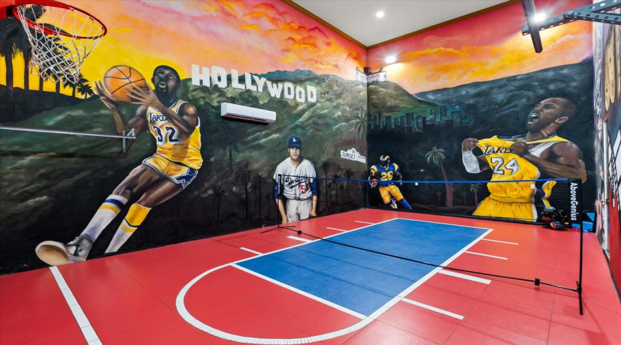 DAVENPORT, Florida 33896, 20 Bedrooms Bedrooms, ,20 BathroomsBathrooms,Residential,For Sale,FANTASY,0,MFRO6381185