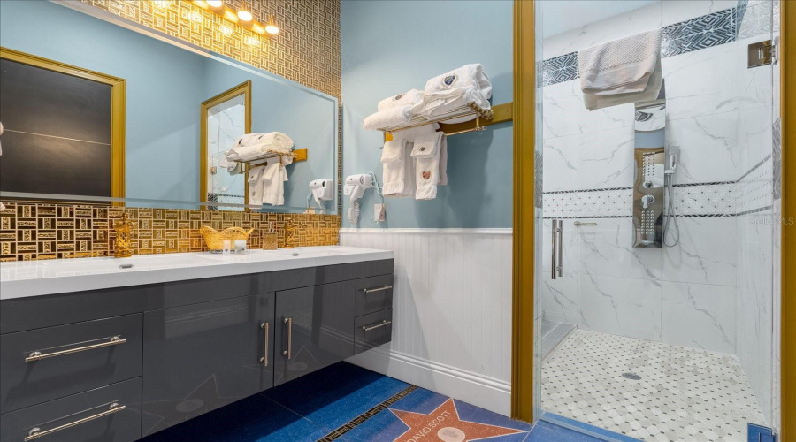 DAVENPORT, Florida 33896, 20 Bedrooms Bedrooms, ,20 BathroomsBathrooms,Residential,For Sale,FANTASY,0,MFRO6381185