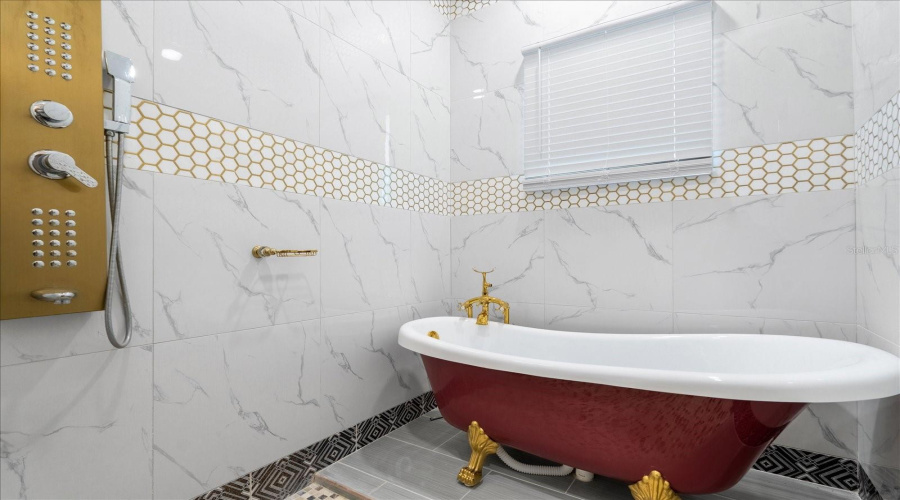 DAVENPORT, Florida 33896, 20 Bedrooms Bedrooms, ,20 BathroomsBathrooms,Residential,For Sale,FANTASY,0,MFRO6381185