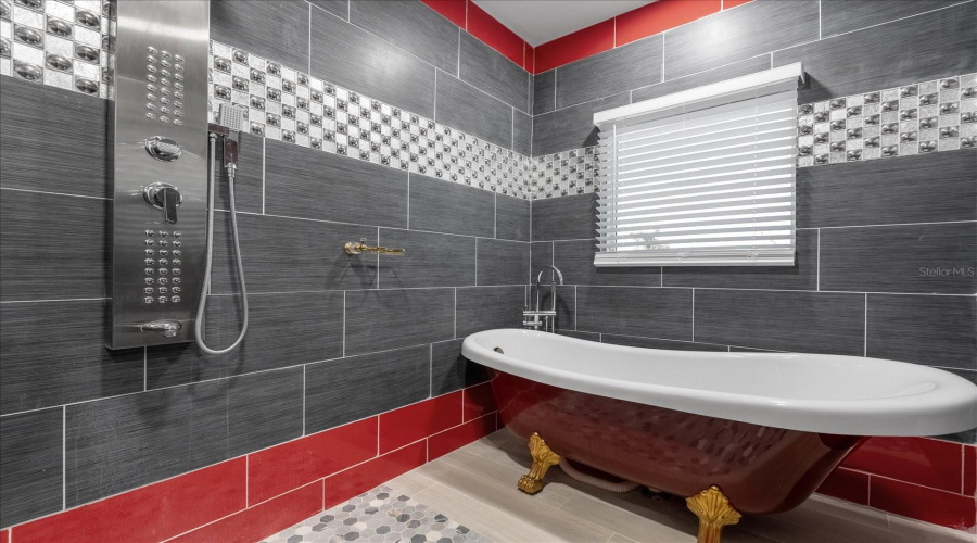 DAVENPORT, Florida 33896, 20 Bedrooms Bedrooms, ,20 BathroomsBathrooms,Residential,For Sale,FANTASY,0,MFRO6381185