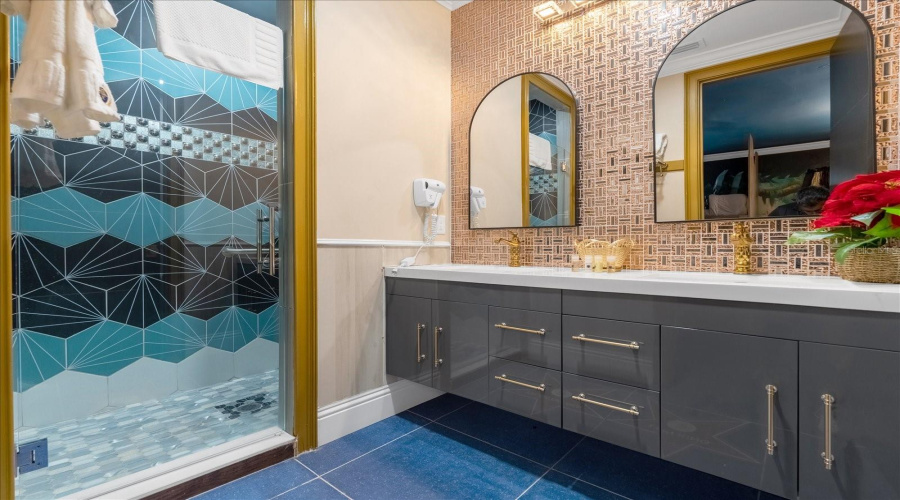 DAVENPORT, Florida 33896, 20 Bedrooms Bedrooms, ,20 BathroomsBathrooms,Residential,For Sale,FANTASY,0,MFRO6381185