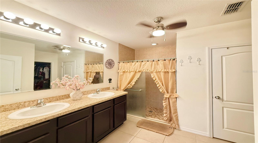 DAVENPORT, Florida 33896, 4 Bedrooms Bedrooms, ,2 BathroomsBathrooms,Residential,For Sale,SONDER,0,MFROM716688