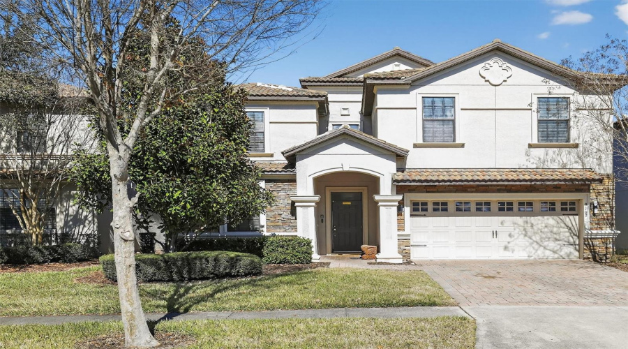 DAVENPORT, Florida 33896, 8 Bedrooms Bedrooms, ,5 BathroomsBathrooms,Residential,For Sale,EL CARO,0,MFRO6380926