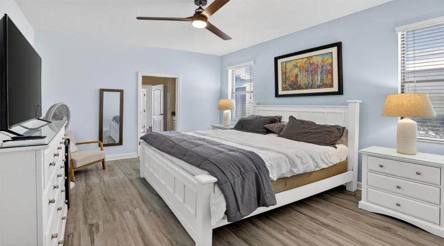 DAVENPORT, Florida 33896, 8 Bedrooms Bedrooms, ,5 BathroomsBathrooms,Residential,For Sale,EL CARO,0,MFRO6380926