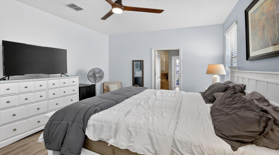 DAVENPORT, Florida 33896, 8 Bedrooms Bedrooms, ,5 BathroomsBathrooms,Residential,For Sale,EL CARO,0,MFRO6380926