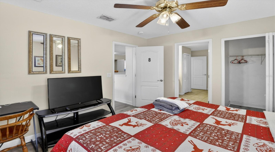 DAVENPORT, Florida 33896, 8 Bedrooms Bedrooms, ,5 BathroomsBathrooms,Residential,For Sale,EL CARO,0,MFRO6380926