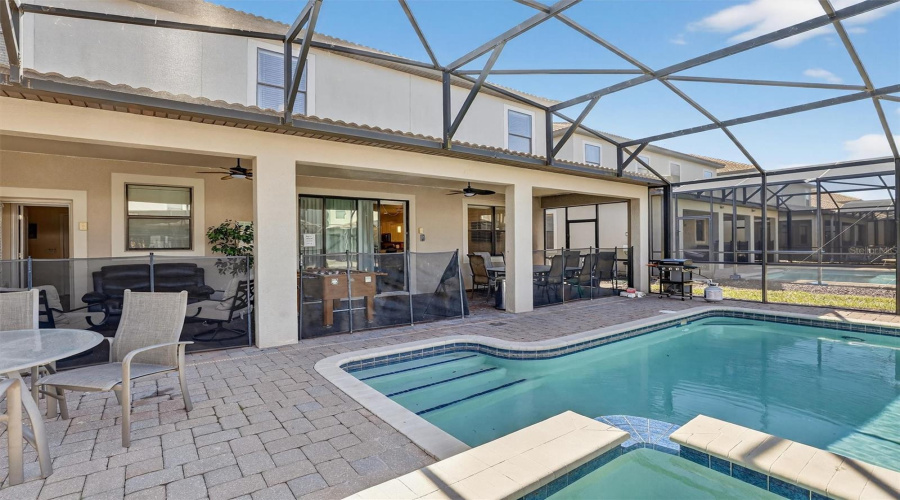 DAVENPORT, Florida 33896, 8 Bedrooms Bedrooms, ,5 BathroomsBathrooms,Residential,For Sale,EL CARO,0,MFRO6380926