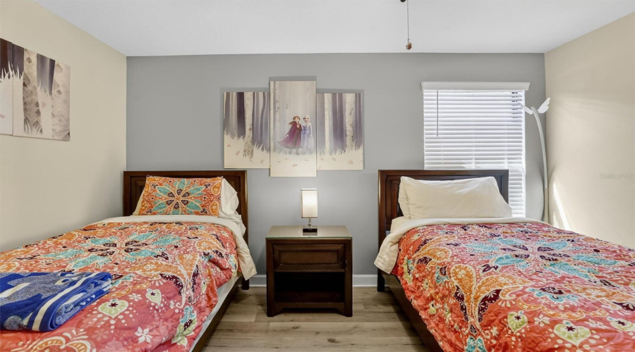 DAVENPORT, Florida 33896, 8 Bedrooms Bedrooms, ,5 BathroomsBathrooms,Residential,For Sale,EL CARO,0,MFRO6380926
