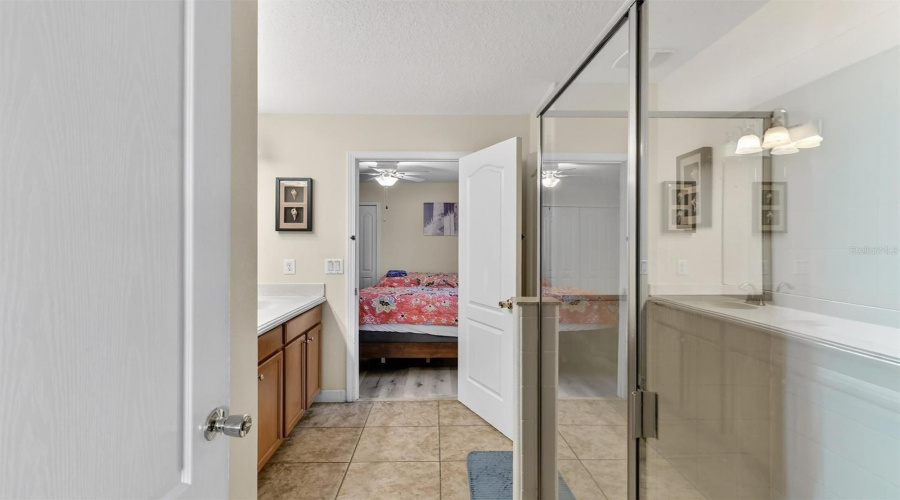 DAVENPORT, Florida 33896, 8 Bedrooms Bedrooms, ,5 BathroomsBathrooms,Residential,For Sale,EL CARO,0,MFRO6380926