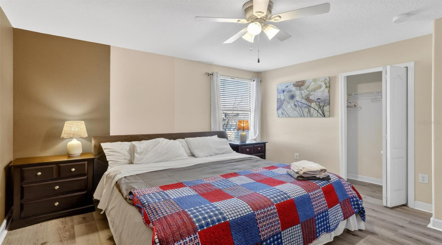 DAVENPORT, Florida 33896, 8 Bedrooms Bedrooms, ,5 BathroomsBathrooms,Residential,For Sale,EL CARO,0,MFRO6380926