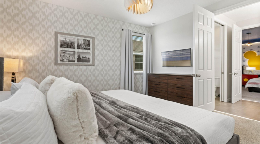 KISSIMMEE, Florida 34747, 9 Bedrooms Bedrooms, ,6 BathroomsBathrooms,Residential,For Sale,NASSAU POINT,0,MFRO6380961