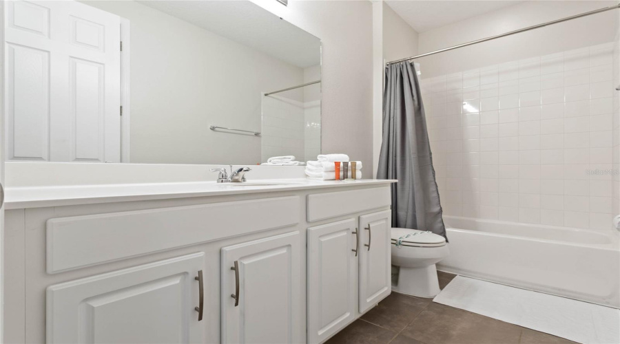 KISSIMMEE, Florida 34747, 9 Bedrooms Bedrooms, ,6 BathroomsBathrooms,Residential,For Sale,NASSAU POINT,0,MFRO6380961