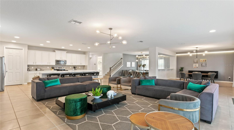 KISSIMMEE, Florida 34747, 9 Bedrooms Bedrooms, ,6 BathroomsBathrooms,Residential,For Sale,NASSAU POINT,0,MFRO6380961