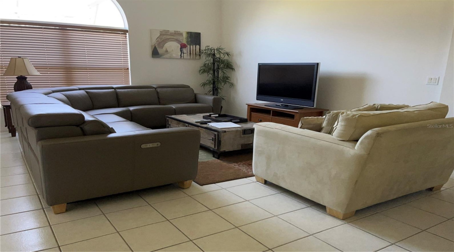 DAVENPORT, Florida 33897, 4 Bedrooms Bedrooms, ,3 BathroomsBathrooms,Residential,For Sale,HIGHGATE PARK,0,MFRO6381120