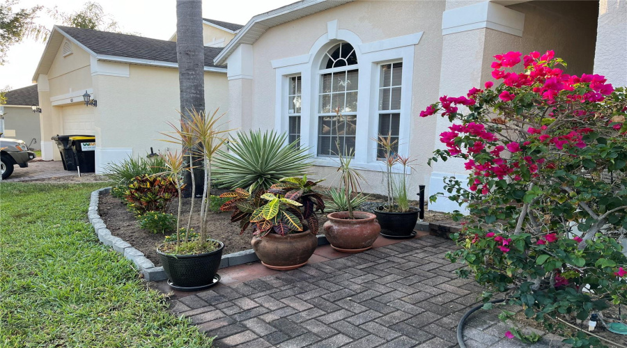 DAVENPORT, Florida 33897, 4 Bedrooms Bedrooms, ,3 BathroomsBathrooms,Residential,For Sale,HIGHGATE PARK,0,MFRO6381120
