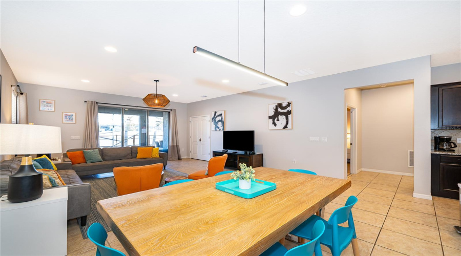 KISSIMMEE, Florida 34747, 6 Bedrooms Bedrooms, ,4 BathroomsBathrooms,Residential,For Sale,RHODES,0,MFRO6381049